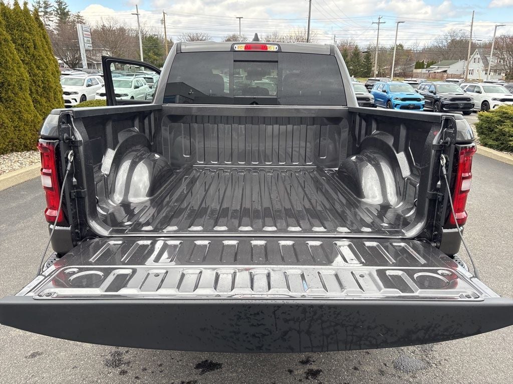 2026 RAM 1500 Express 4D Crew Cab