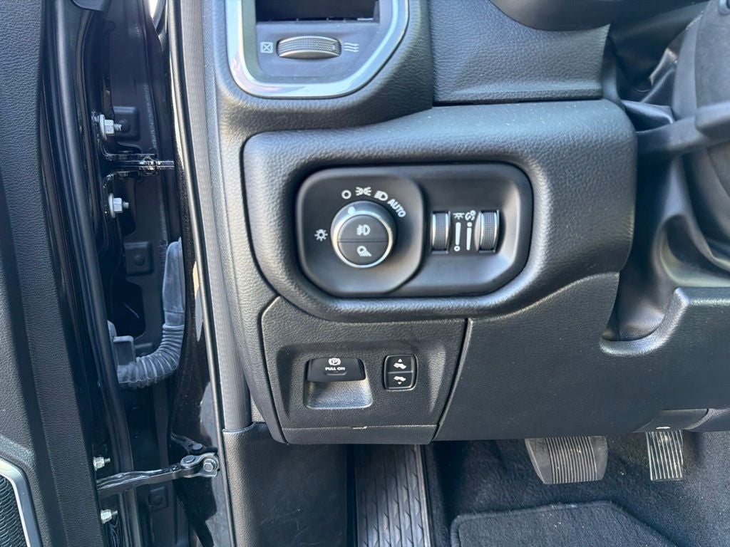 2025 RAM 1500 Laramie 4D Crew Cab