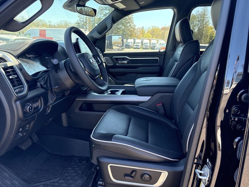 2026 RAM 1500 Laramie - Photo 13