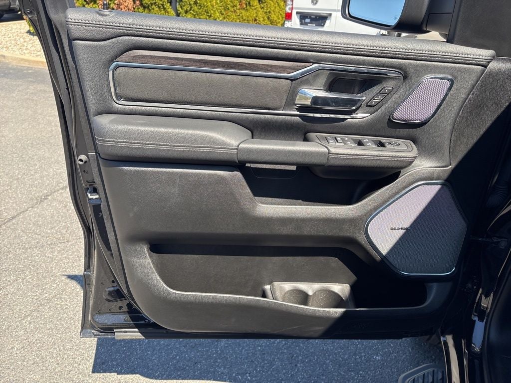2026 RAM 1500 Laramie - Photo 15