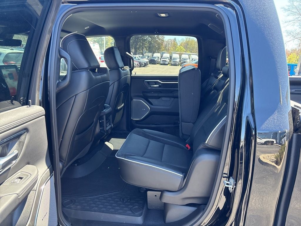 2026 RAM 1500 Laramie - Photo 18