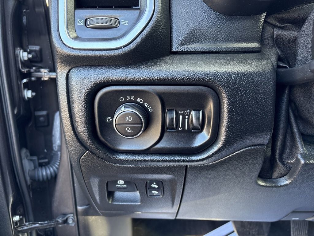 2021 RAM 1500 Laramie 4D Crew Cab