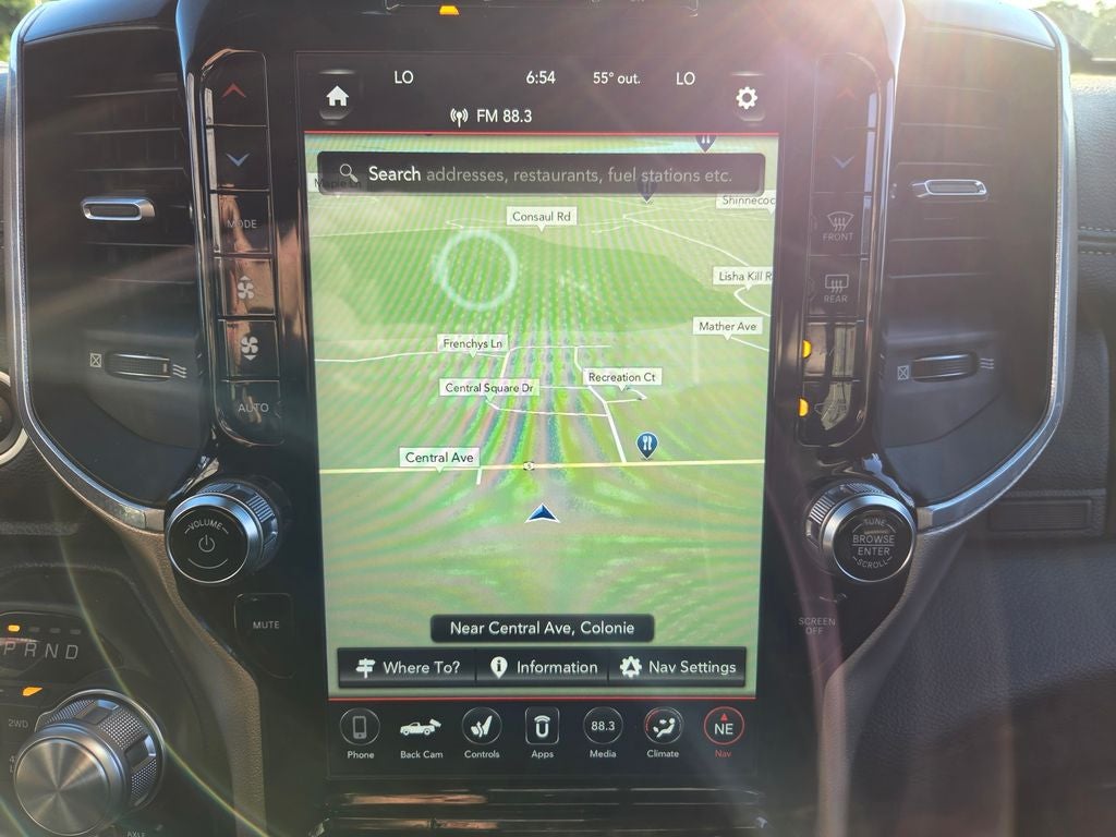2019 RAM 1500 Laramie 4D Crew Cab