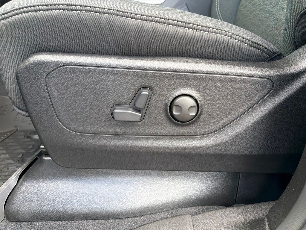 2026 RAM 1500 Big Horn/Lone Star 4D Crew Cab