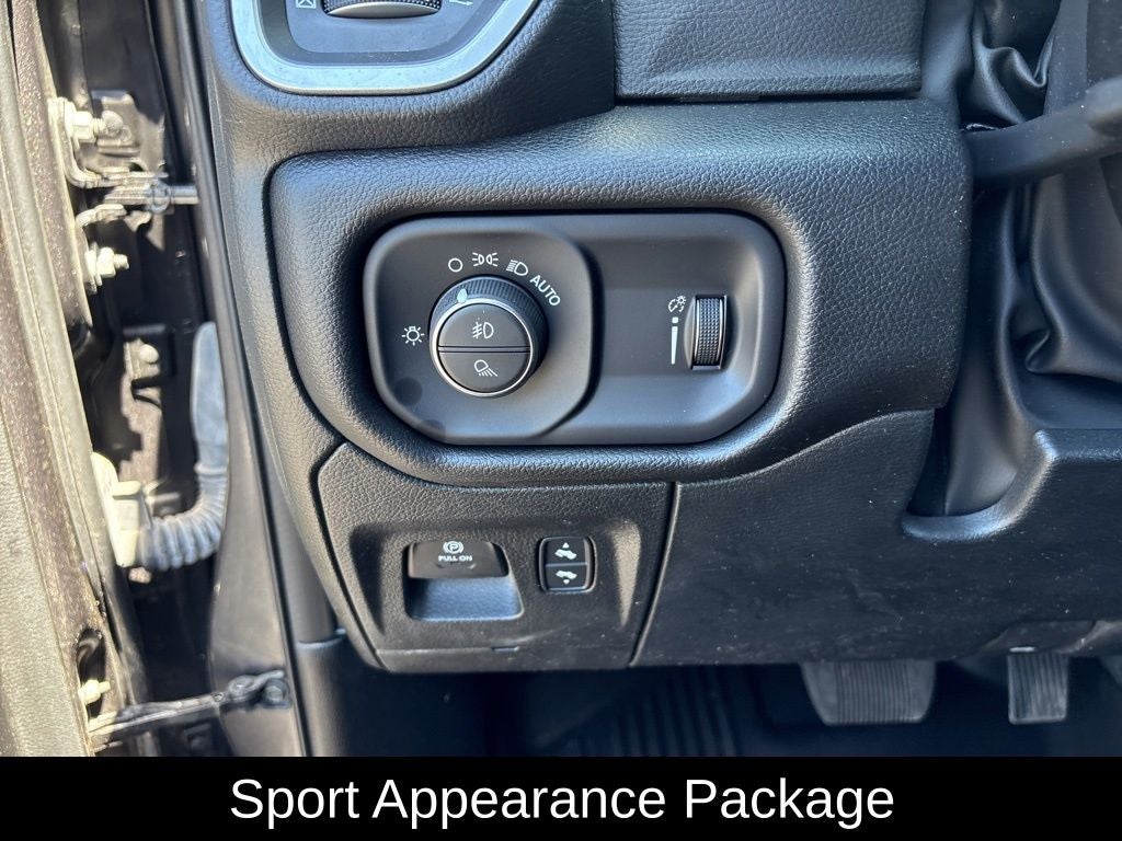 2023 RAM 1500 Big Horn/Lone Star 4D Crew Cab
