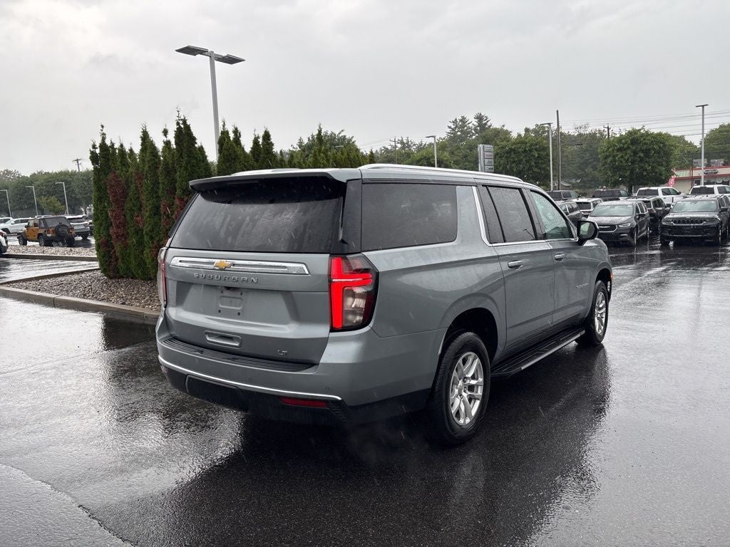 2024 Chevrolet Suburban LT
