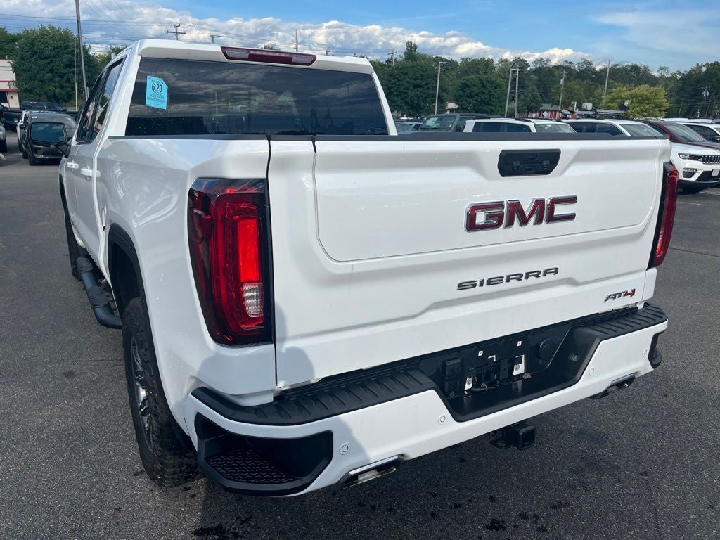2025 GMC Sierra 1500 AT4