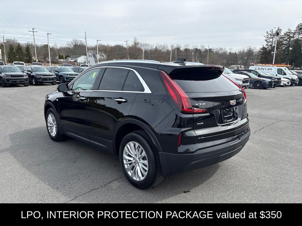 2024 Cadillac XT4 Luxury
