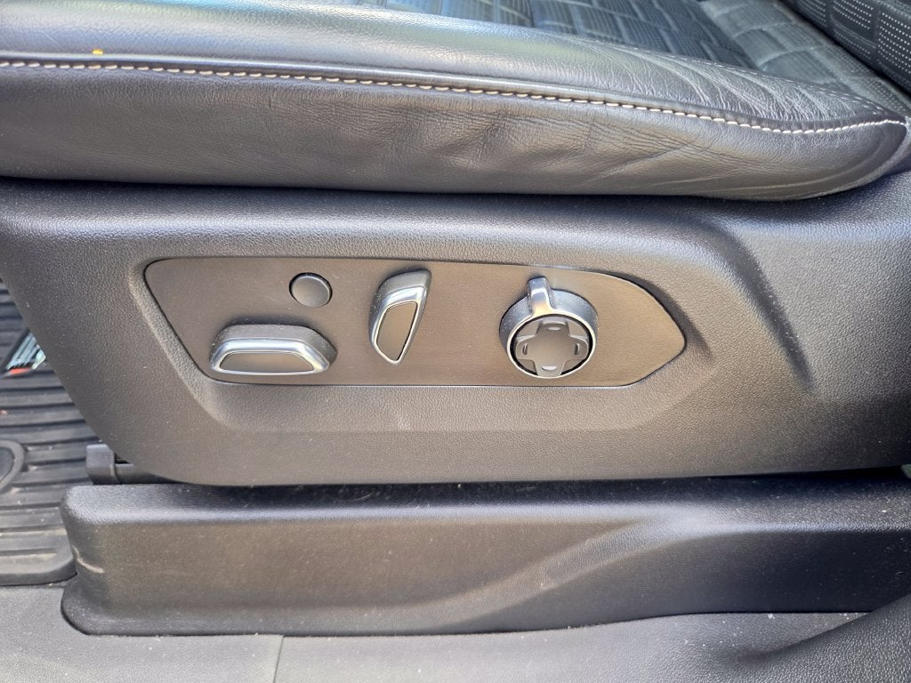 2022 Cadillac Escalade ESV Premium Luxury Platinum