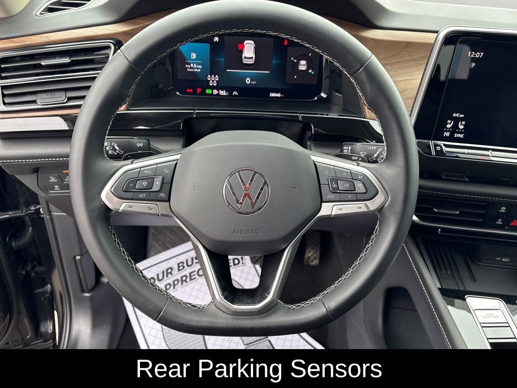 2025 Volkswagen Atlas 2.0T SE w/Technology