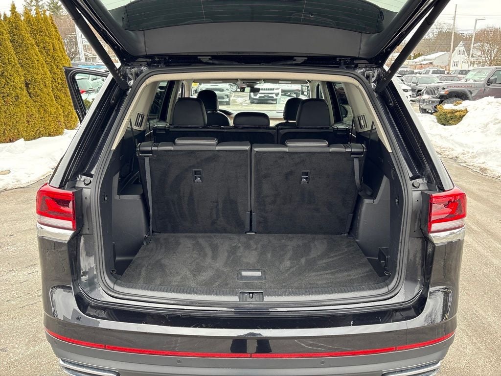 2025 Volkswagen Atlas 2.0T SE w/Technology