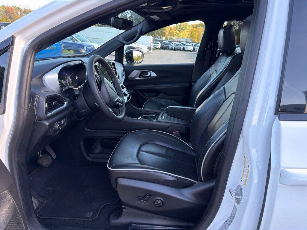 2025 Chrysler Pacifica Limited