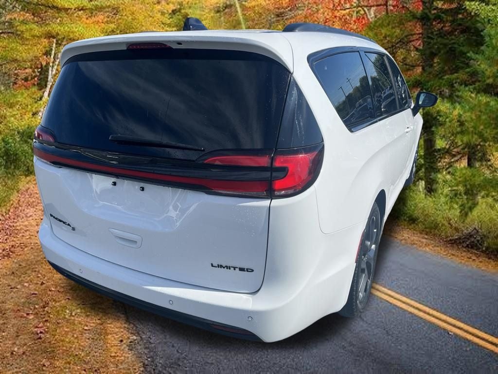 2025 Chrysler Pacifica Limited