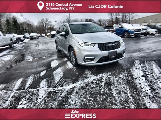 2023 Chrysler Pacifica Hybrid Limited Northampton MA | Springfield Amherst  Holyoke Massachusetts 2C4RC1S77PR592771