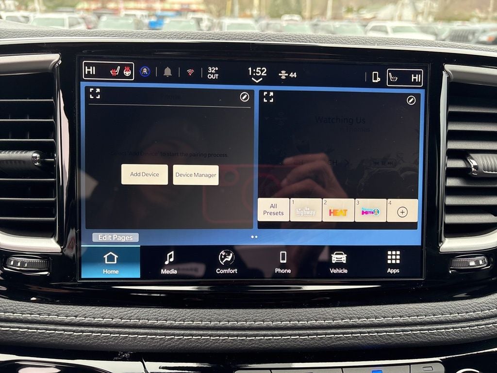 2026 Chrysler Pacifica Select