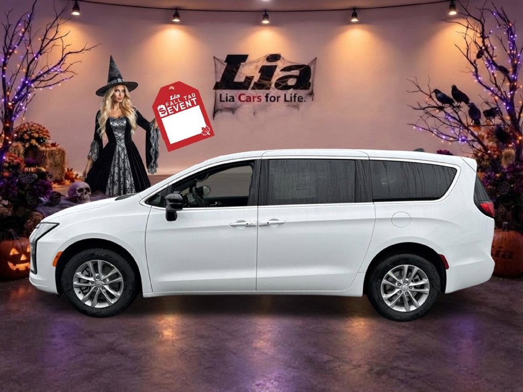 2027 Chrysler Pacifica Select