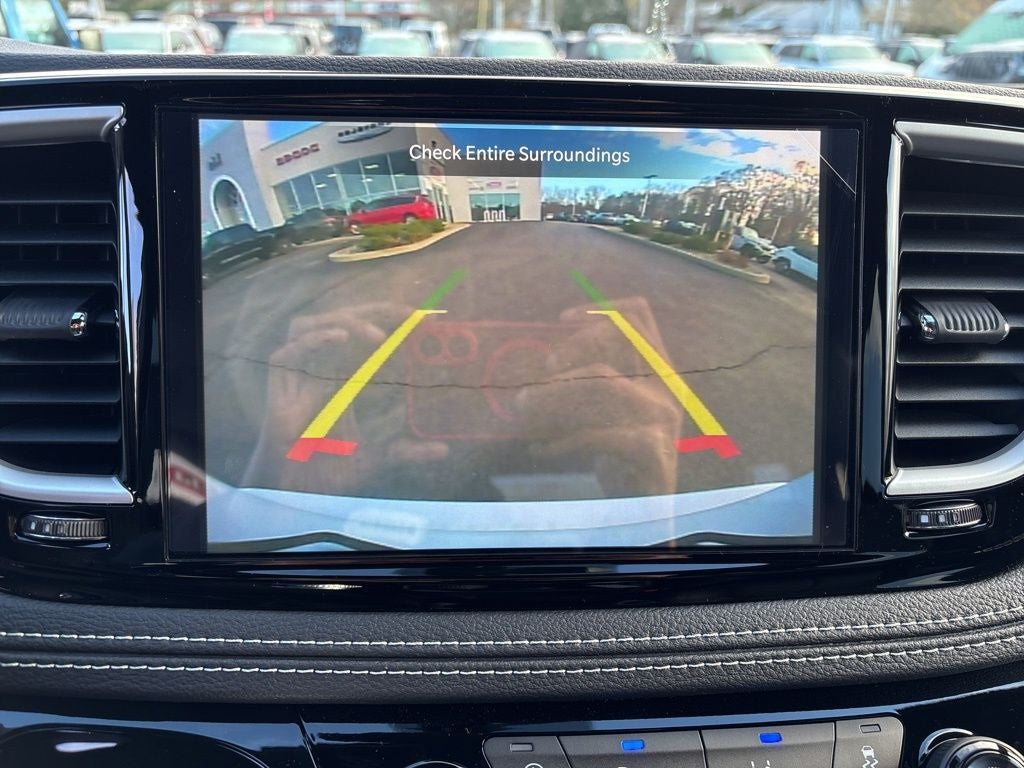 2026 Chrysler Pacifica Select