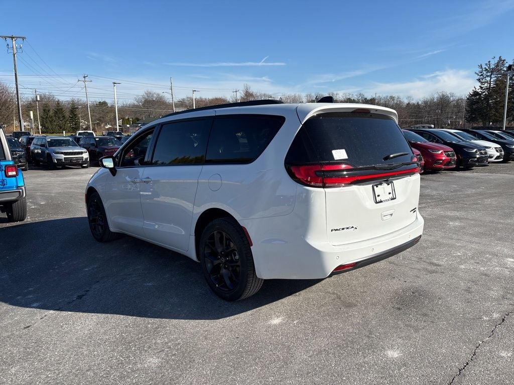 2026 Chrysler Pacifica Limited