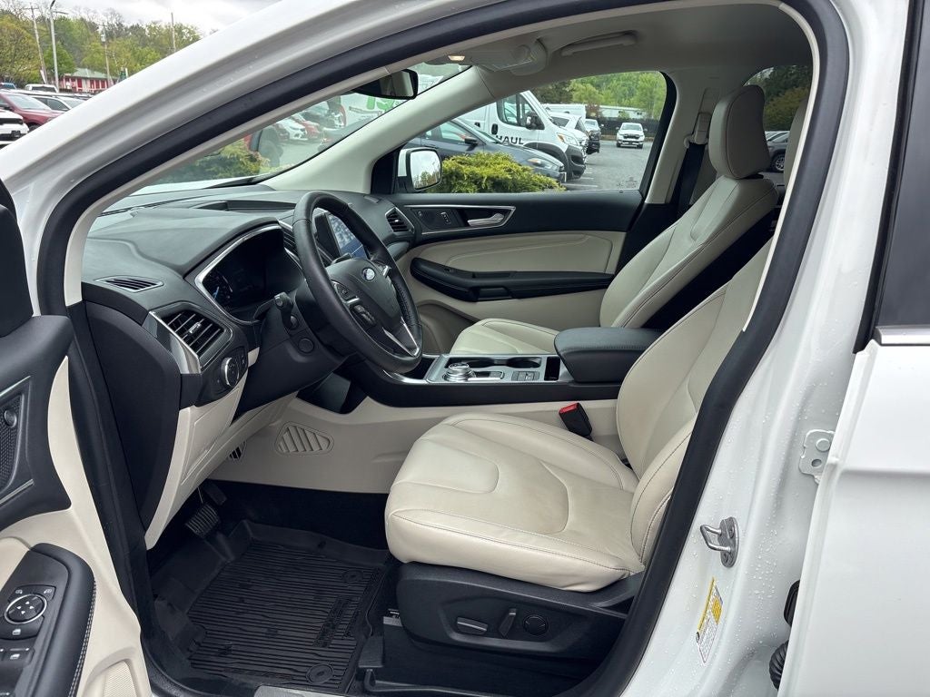 2021 Ford Edge Titanium