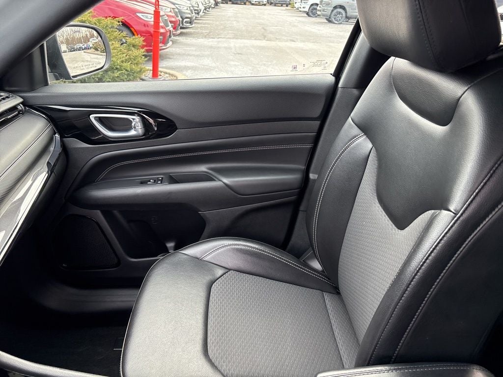 2023 Jeep Compass Altitude