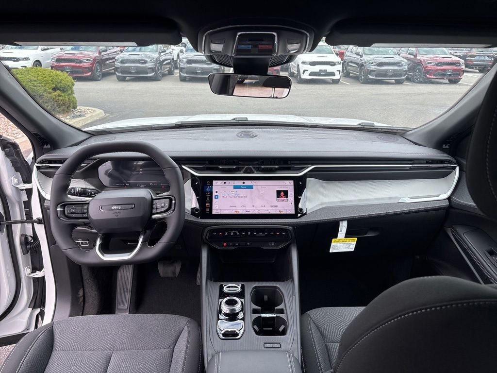 2026 Jeep Cherokee Laredo