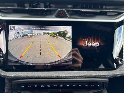 2026 Jeep Cherokee Laredo