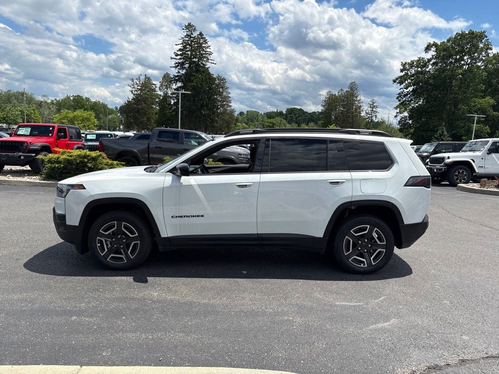 2026 Jeep Cherokee Laredo