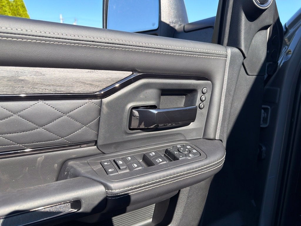 2027 RAM 3500 Limited