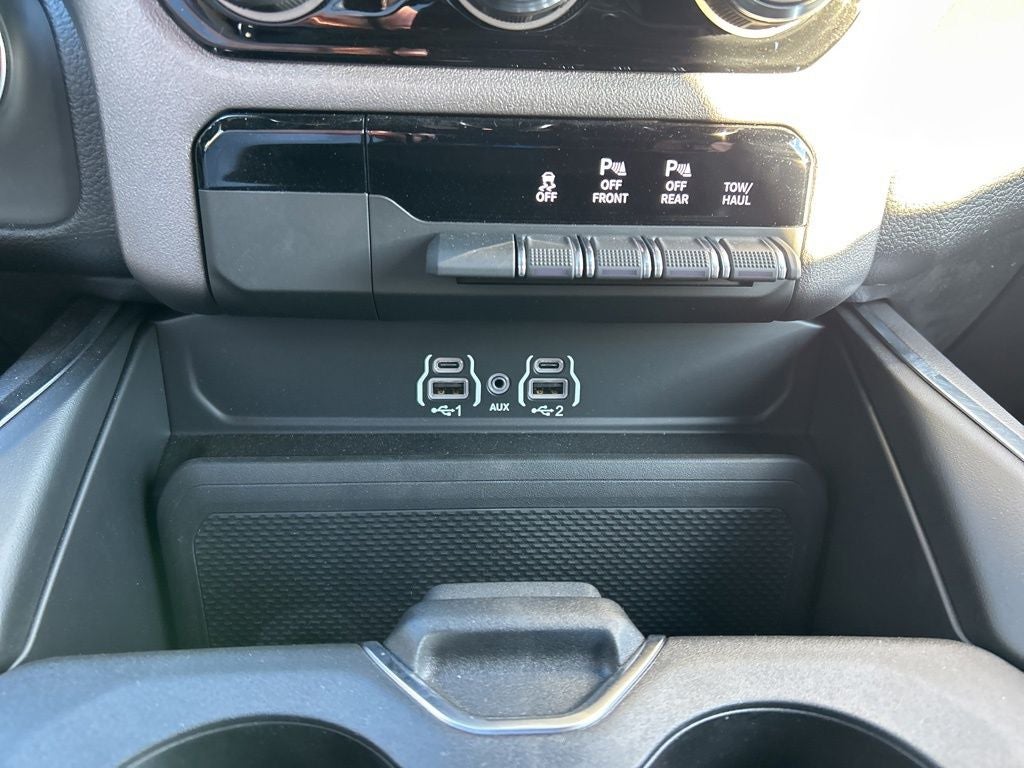 2026 RAM 1500 Big Horn/Lone Star 4D Crew Cab