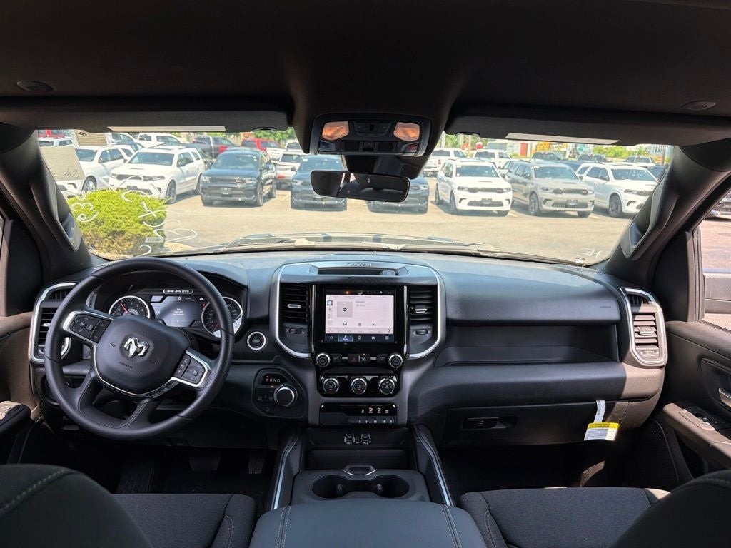 2026 RAM 1500 Express 4D Crew Cab