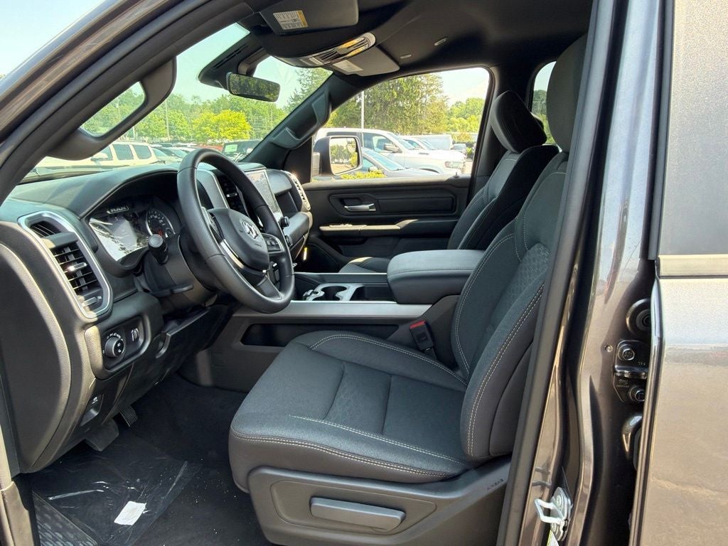2026 RAM 1500 Express 4D Crew Cab