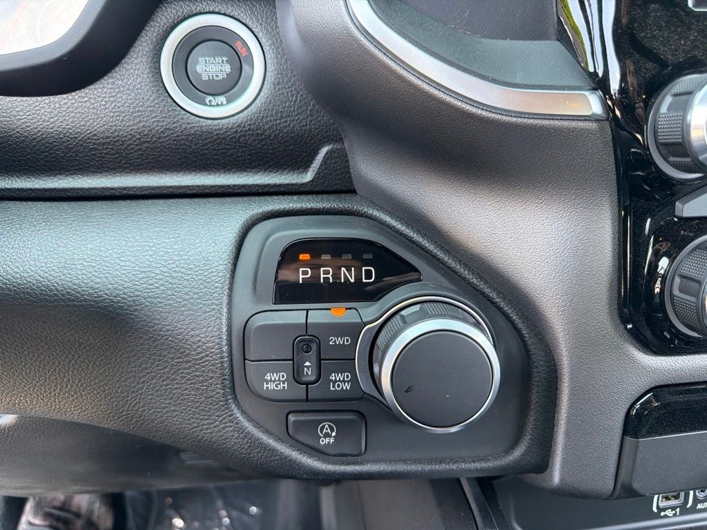 2026 RAM 1500 Express 4D Crew Cab