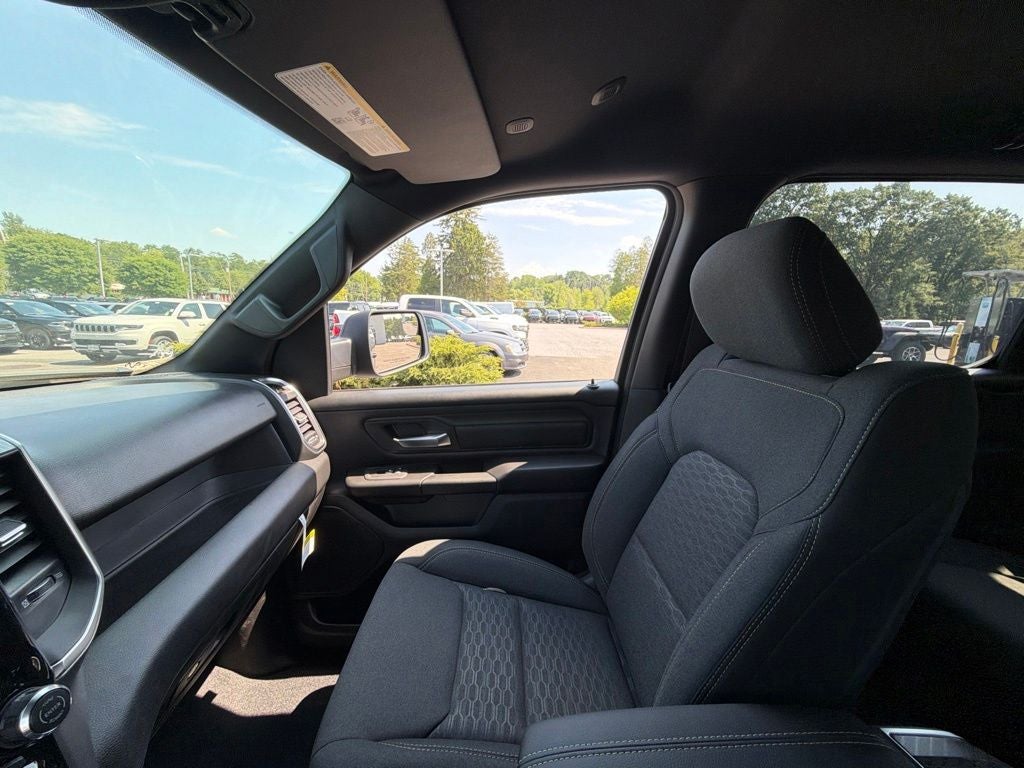 2026 RAM 1500 Express 4D Crew Cab