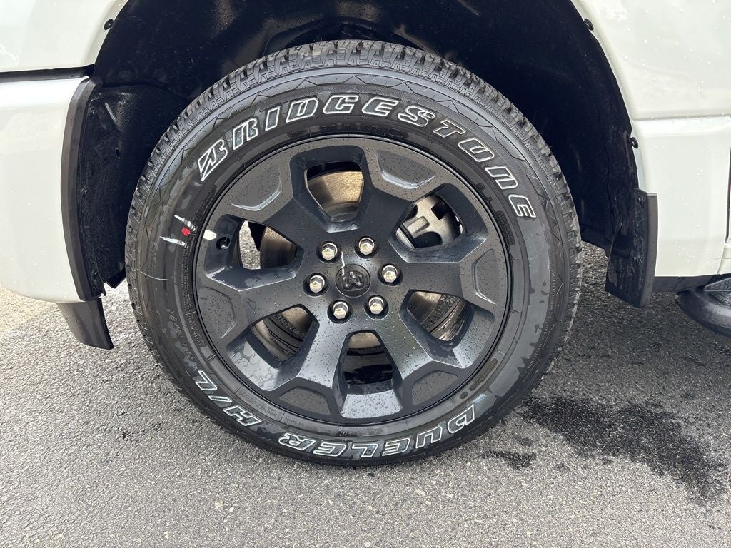2026 RAM 1500 Express 4D Crew Cab