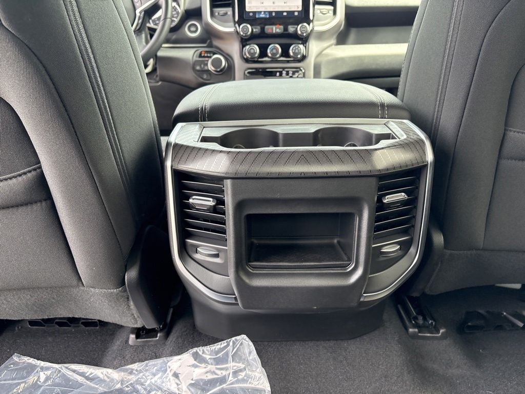 2026 RAM 1500 Express 4D Crew Cab
