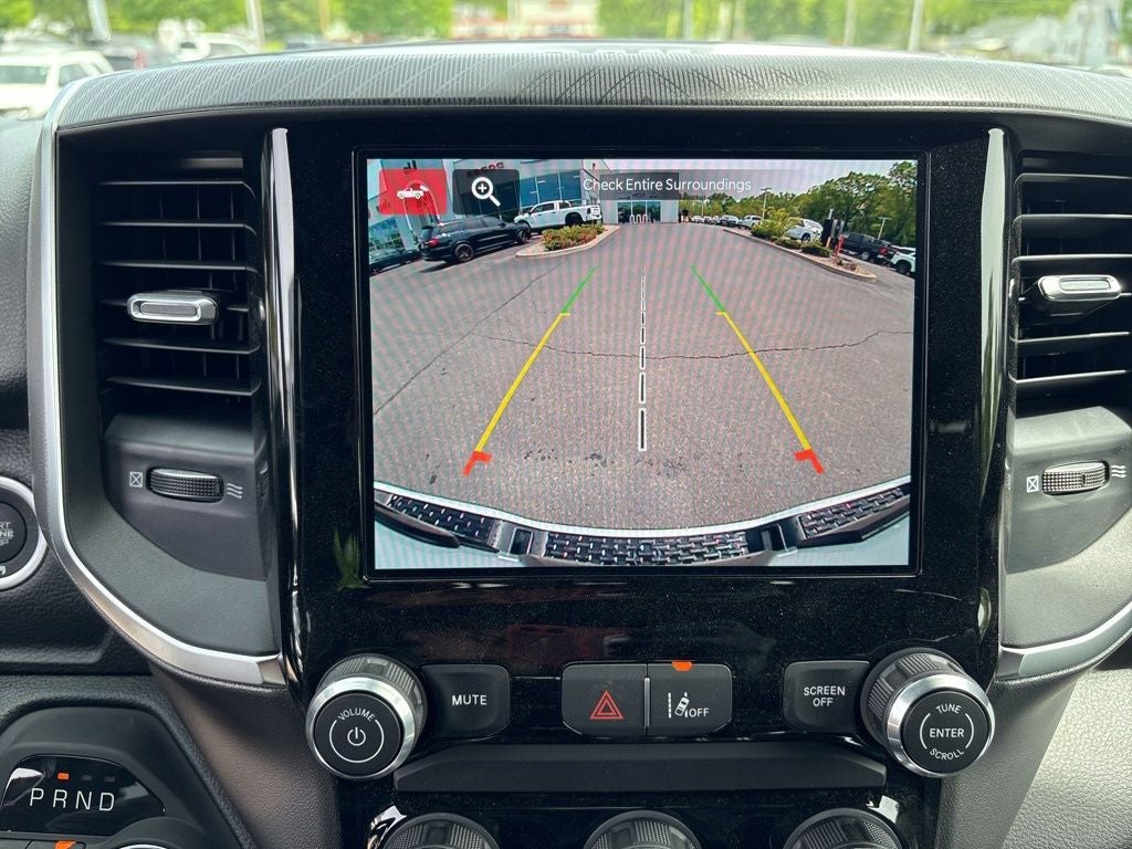 2026 RAM 1500 Express 4D Crew Cab