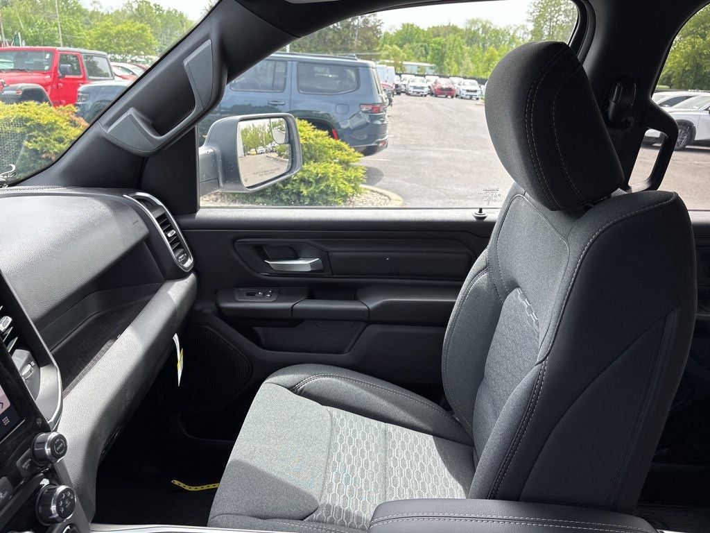 2026 RAM 1500 Express 4D Crew Cab