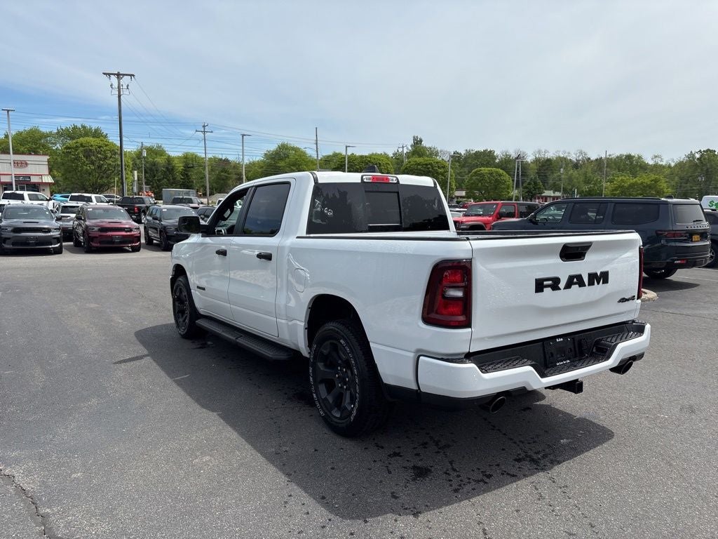 2026 RAM 1500 Express 4D Crew Cab