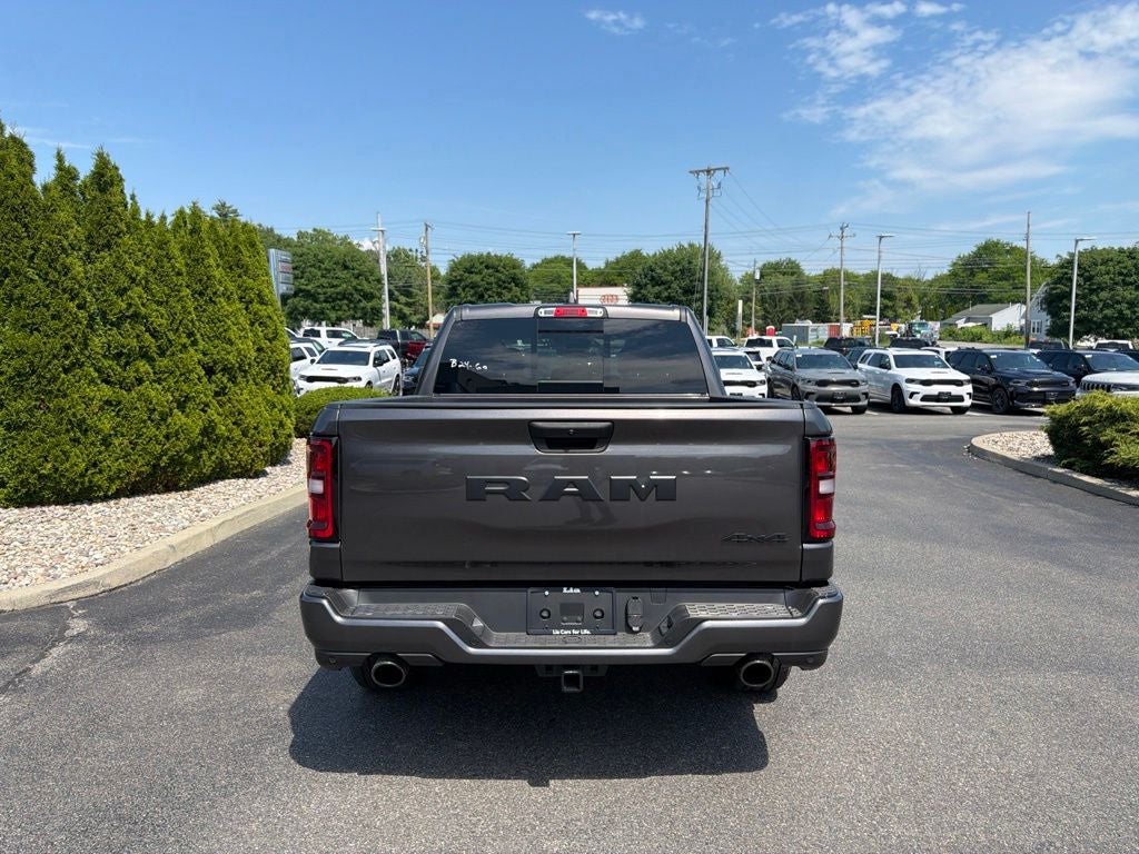 2026 RAM 1500 Express 4D Crew Cab