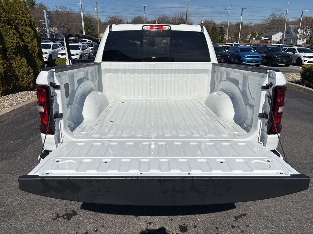 2026 RAM 1500 Express 4D Crew Cab