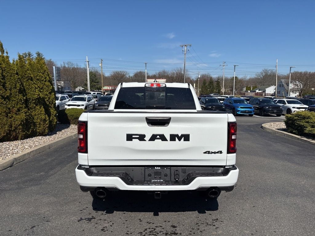 2026 RAM 1500 Express 4D Crew Cab