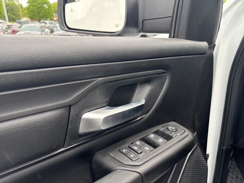 2026 RAM 1500 Express 4D Crew Cab