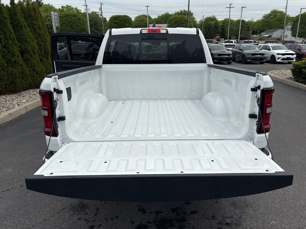 2026 RAM 1500 Express 4D Crew Cab