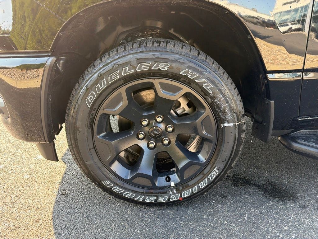 2026 RAM 1500 Express 4D Crew Cab