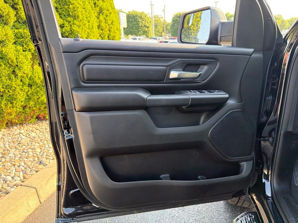 2026 RAM 1500 Express 4D Crew Cab