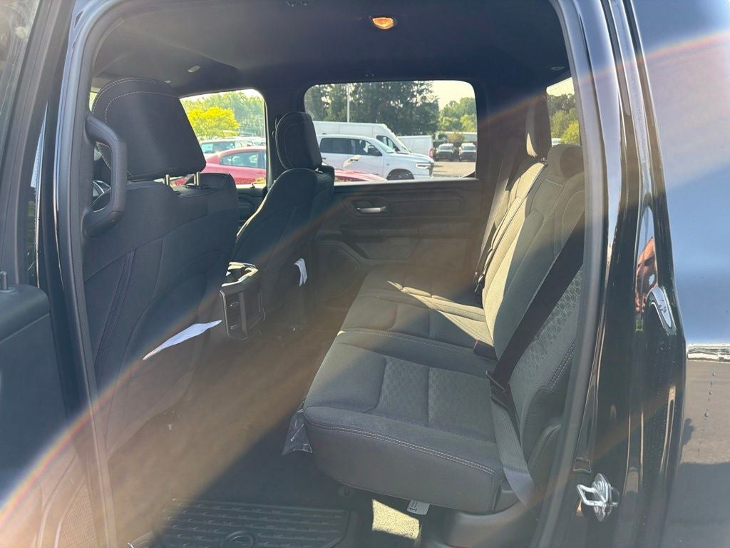 2026 RAM 1500 Express 4D Crew Cab