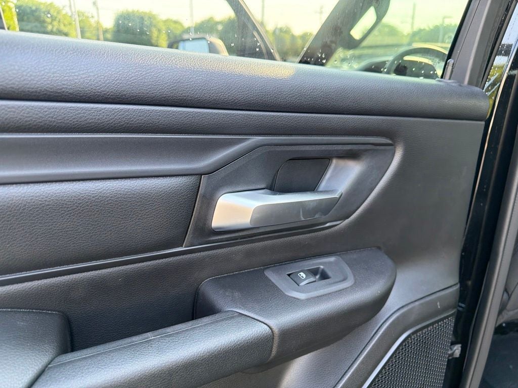 2026 RAM 1500 Express 4D Crew Cab