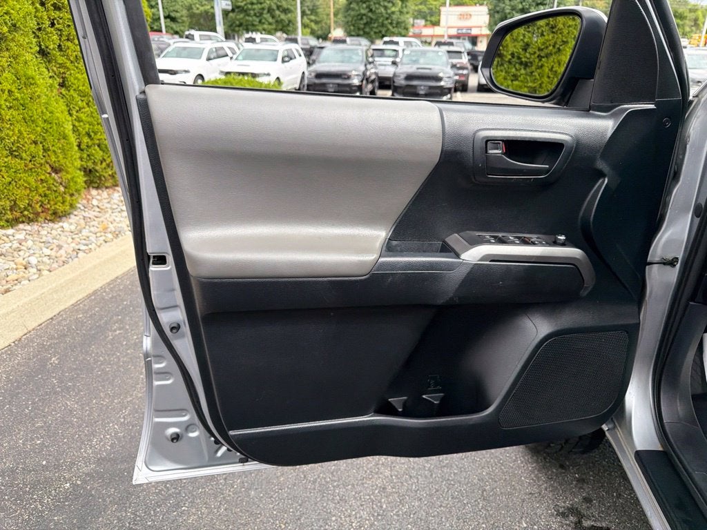 2017 Toyota Tacoma SR5