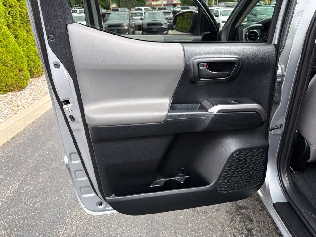 2017 Toyota Tacoma SR5