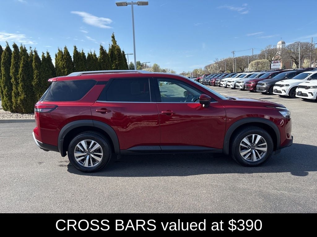 2023 Nissan Pathfinder SL
